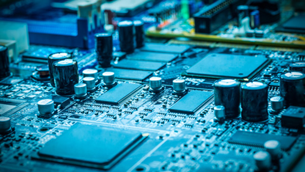  成熟制程晶圓代工 力抗紅潮