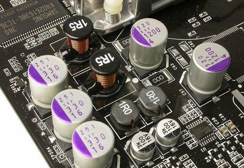 信驊目標價 大摩砍至3,600